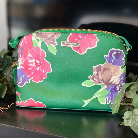 Kate Spade Crossbody - Picture 2 of 6
